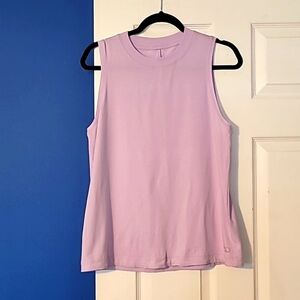 Lightweight lavender summer top 💜 👌